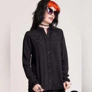 Midnight Hour embroidered relics button up shirts size XL